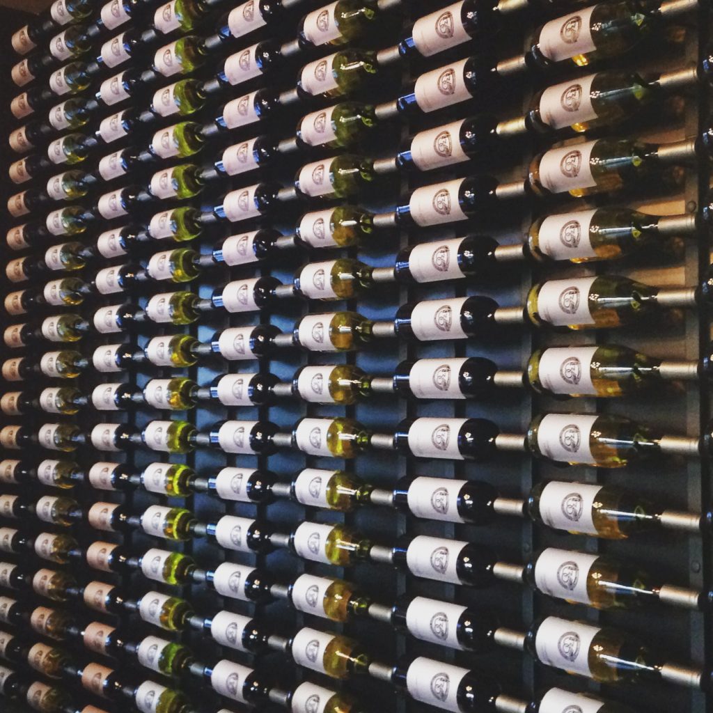 wine-wall-at-district-36